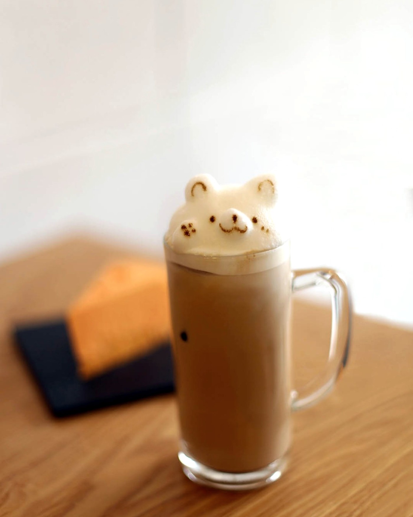 3D cream latte